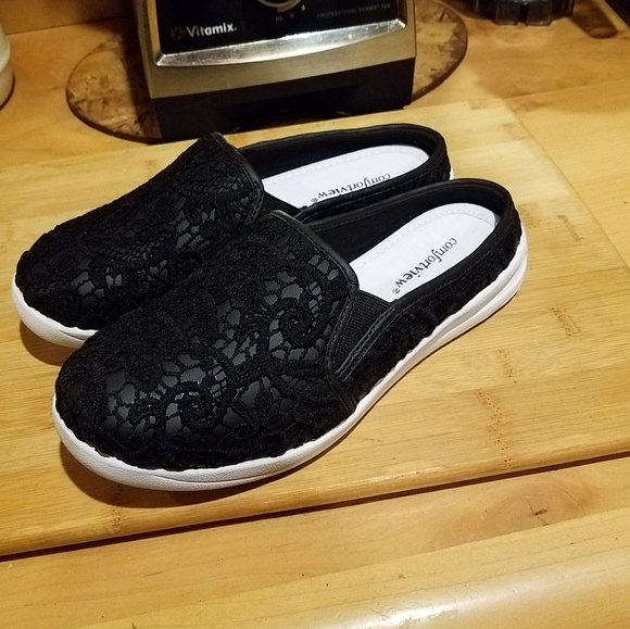 ComFort View. MULES....NWT - Picture 1 of 7